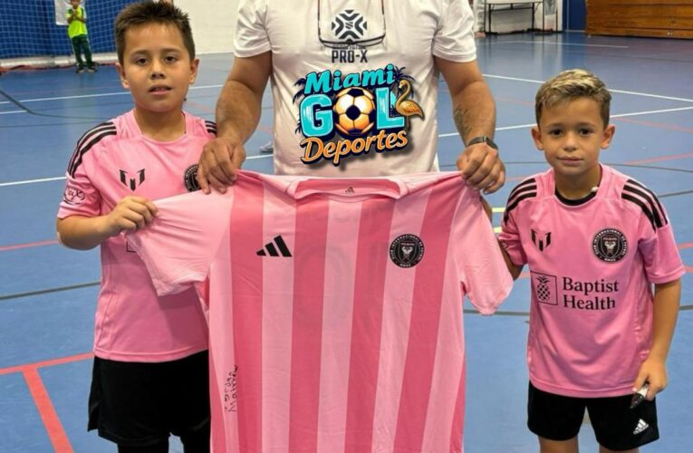 Los niños del balón pequeño que sueñan en grande